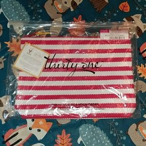Thirty one zipper pouch